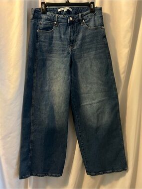 Celebrity Pink Women’s Relaxed Wide-Leg Blue Jeans